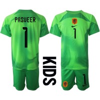 Otroški Nogometni dresi Nizozemska Remko Pasveer #1 Vratar Domači SP 2022 Kratek Rokav (+ Kratke hlače)